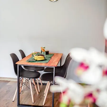 Apartament Przy Lesie By Renters גדינייה