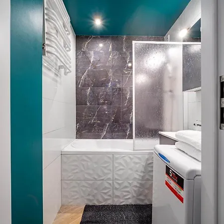 Apartament Przy Lesie By Renters גדינייה
